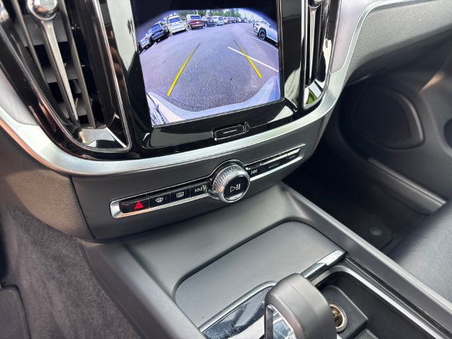 Used 2024 Volvo S60 B5 Core FWD image 24