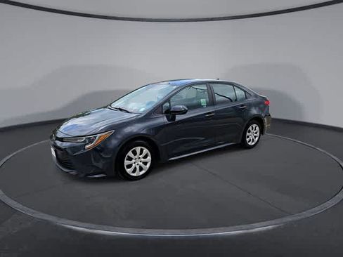 Used 2024 Toyota Corolla LE FWD image 4