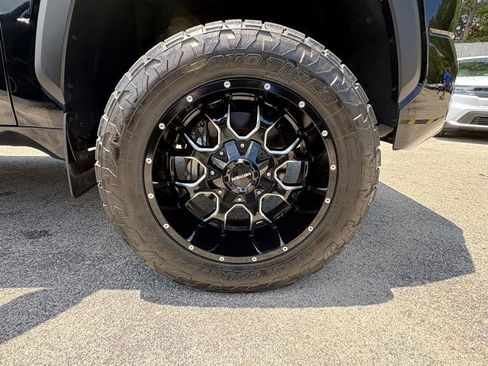 Used 2024 Toyota Tundra SR5 AWD/4WD image 10