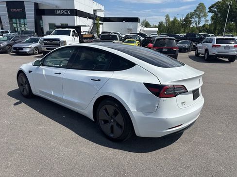 Used 2023 Tesla Model 3 Standard Range RWD image 3