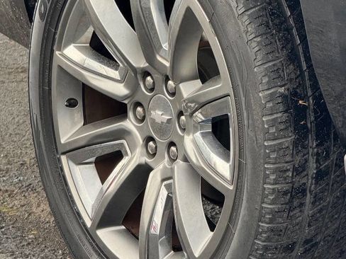 Used 2015 Chevrolet Suburban LTZ w/ Max Trailering Package AWD/4WD image 20