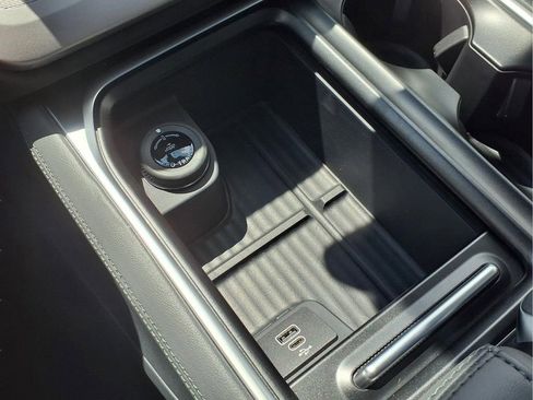 New 2026 Ford Expedition Active AWD/4WD image 10