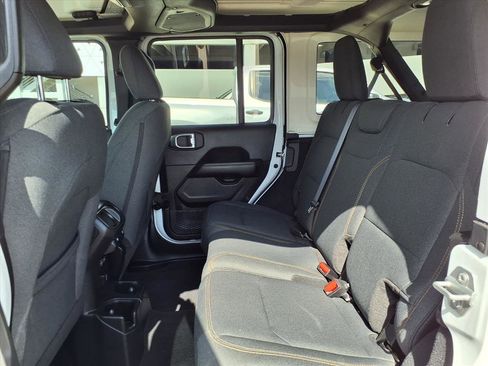 Certified 2025 Jeep Wrangler Sahara image 17