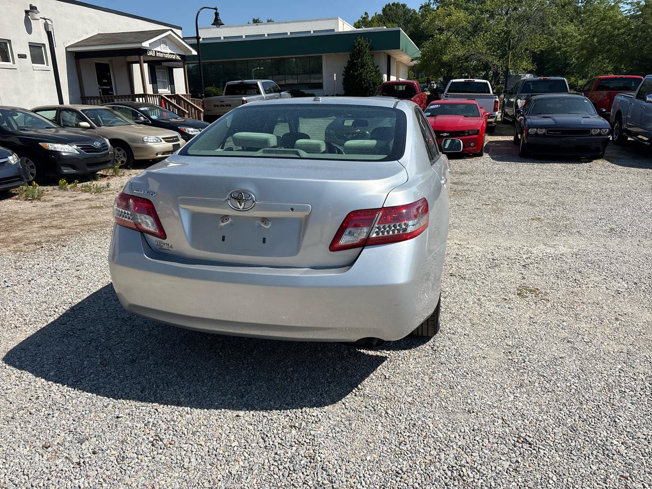 Used 2010 Toyota Camry FWD image 10