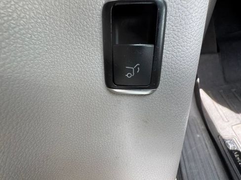 Used 2015 Mercedes-Benz ML 350 4MATIC image 8
