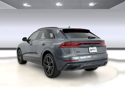 Used 2022 Audi Q8 Prestige AWD/4WD image 3