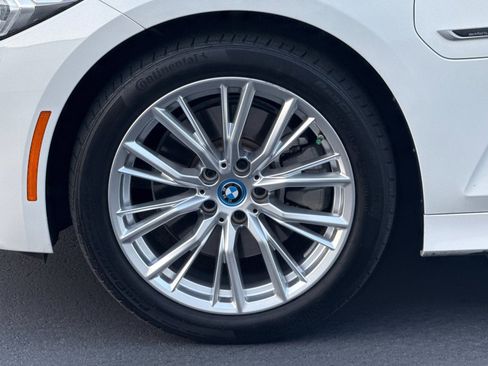 Certified 2023 BMW 330e w/ Convenience Package image 36