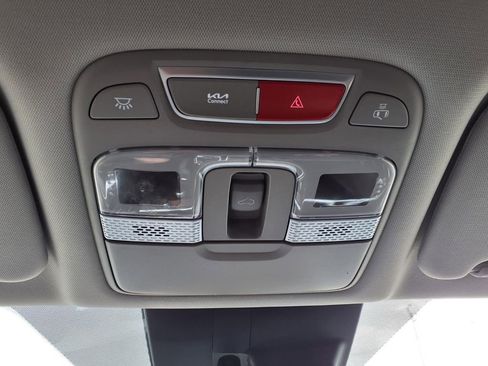 Certified 2025 Kia Telluride S FWD image 26