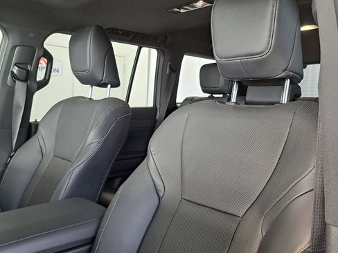 Used 2024 Lexus GX 550 image 26