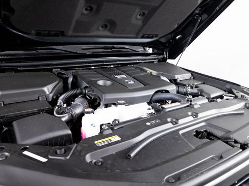 Used 2026 Lexus GX 550 w/ Accessory Package (2T) image 45