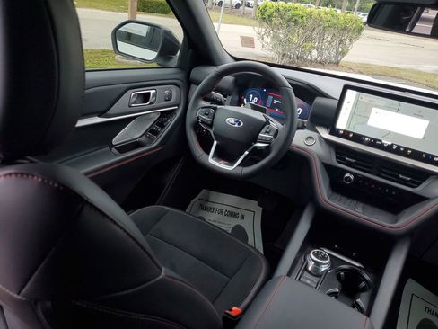 Used 2025 Ford Explorer ST w/ Sun And Sound Package image 23