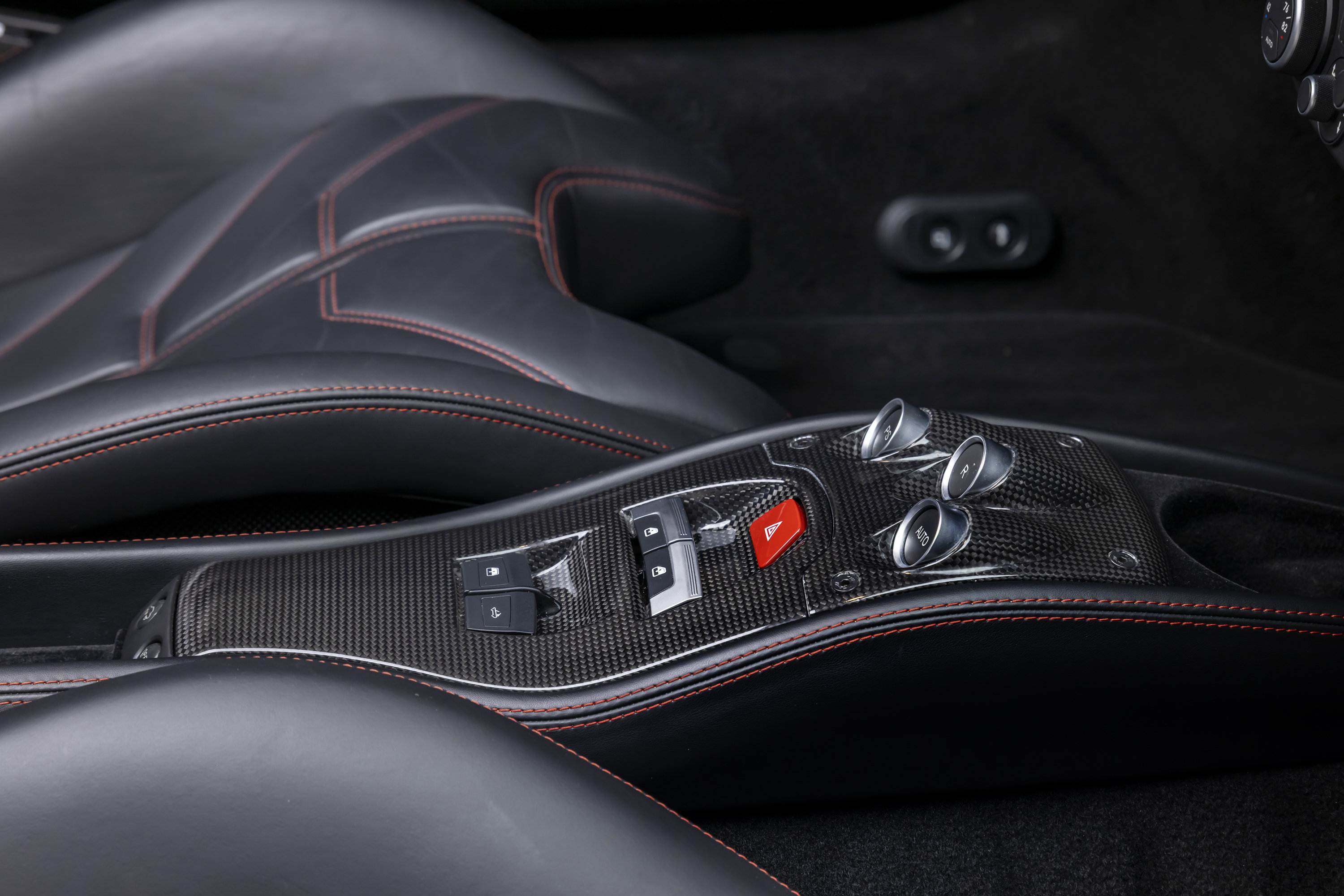 Certified 2013 Ferrari 458 Spider RWD image 57