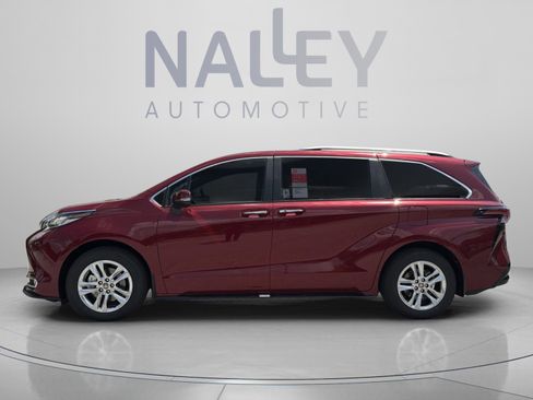 New 2026 Toyota Sienna Limited FWD image 2