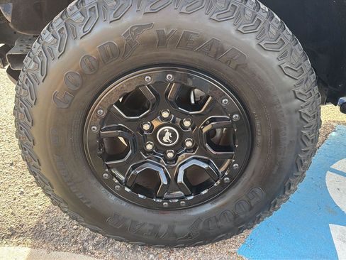 Used 2021 Ford Bronco First Edition image 11