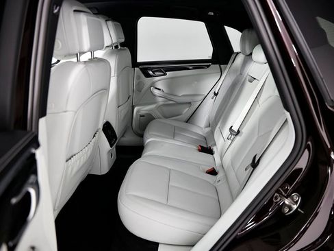 New 2026 Porsche Macan AWD/4WD image 26