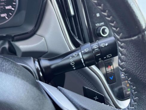 Used 2024 Subaru Outback Premium image 18