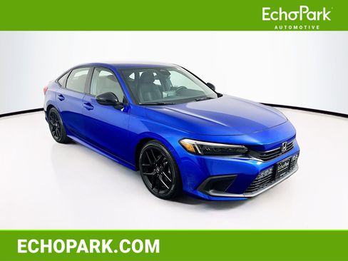 Used 2023 Honda Civic Sport image 1