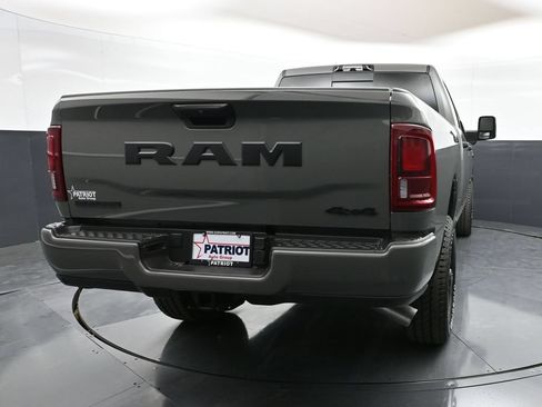 New 2026 RAM 2500 Big Horn AWD/4WD image 34