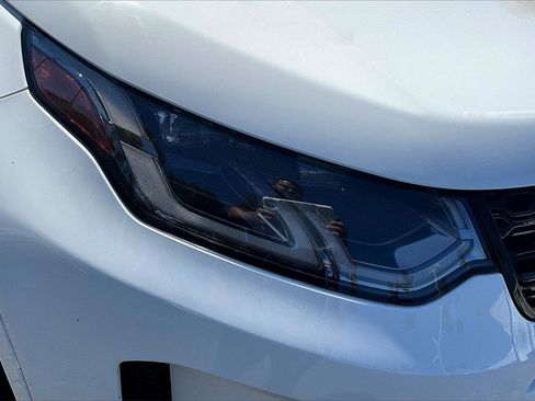 Used 2023 Land Rover Discovery Sport SE R-Dynamic image 27