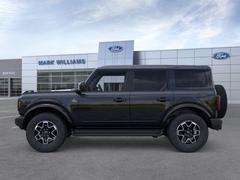 New 2026 Ford Bronco Outer Banks AWD/4WD image 3