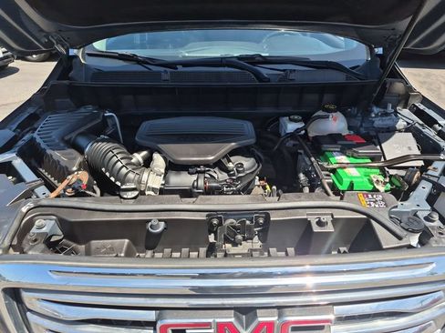 Used 2019 GMC Acadia SLT FWD image 31