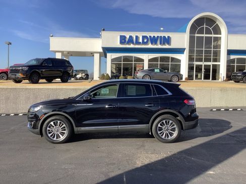 Used 2020 Lincoln Nautilus Reserve image 4