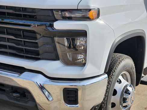 New 2025 Chevrolet Silverado 3500 W/T image 16