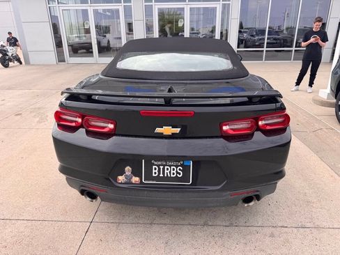 Used 2023 Chevrolet Camaro LT RWD image 5