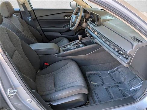 Used 2023 Honda Accord EX image 21
