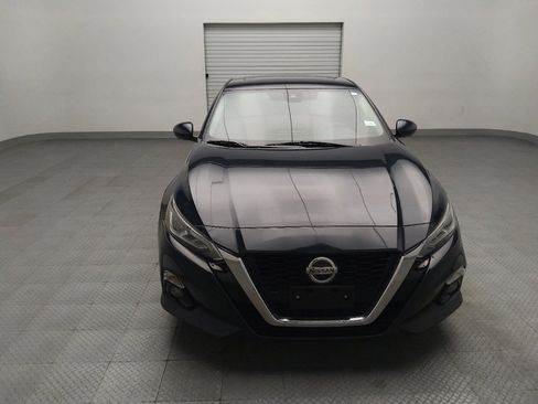 Used 2020 Nissan Altima 2.5 Platinum FWD image 14
