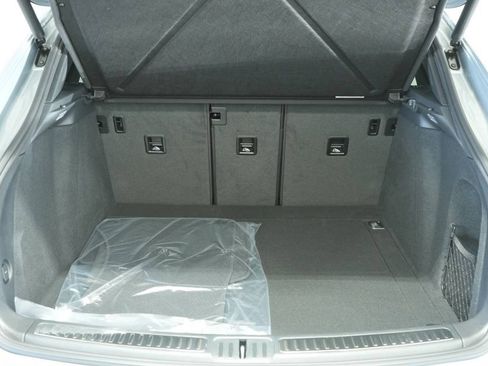 New 2024 Porsche Macan image 28