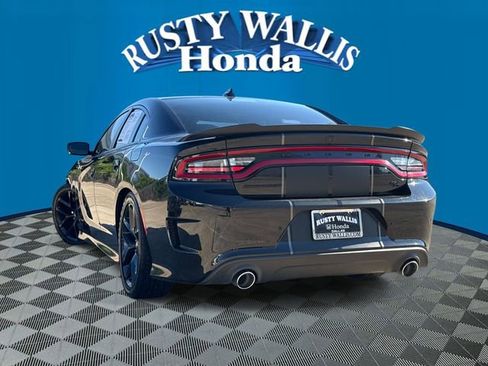 Used 2022 Dodge Charger R/T w/ Blacktop Package RWD image 3