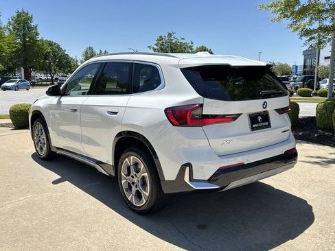 Certified 2025 BMW X1 xDrive28i AWD/4WD image 3