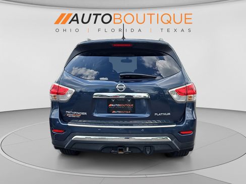 Used 2016 Nissan Pathfinder Platinum FWD image 4
