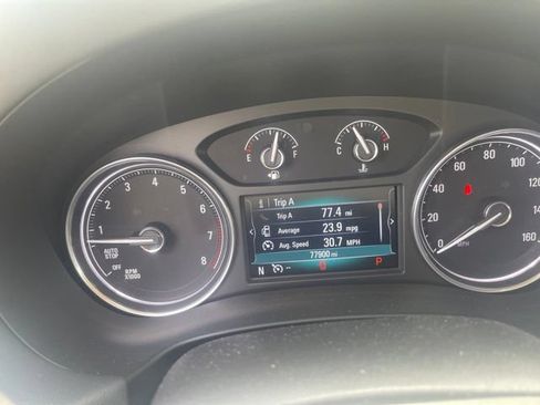 Used 2018 Buick Enclave Essence FWD image 10