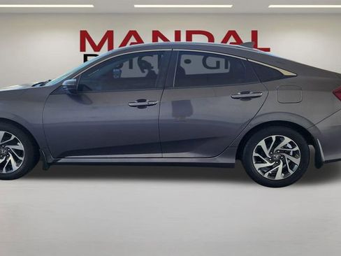 Used 2018 Honda Civic EX image 11