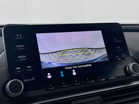 Used 2019 Honda Accord LX image 17