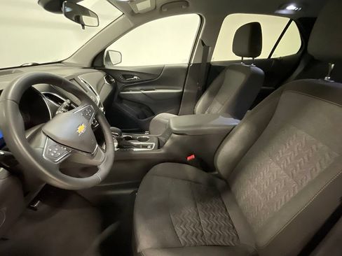 Used 2024 Chevrolet Equinox LT AWD/4WD image 3
