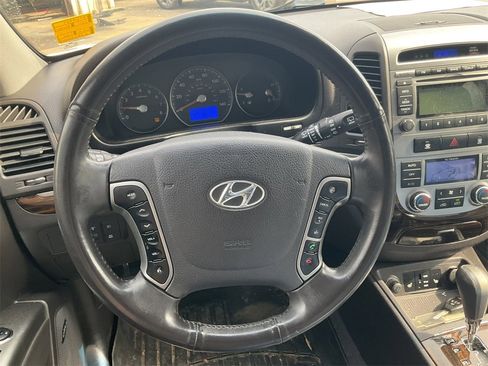 Used 2011 Hyundai Santa Fe Limited image 21
