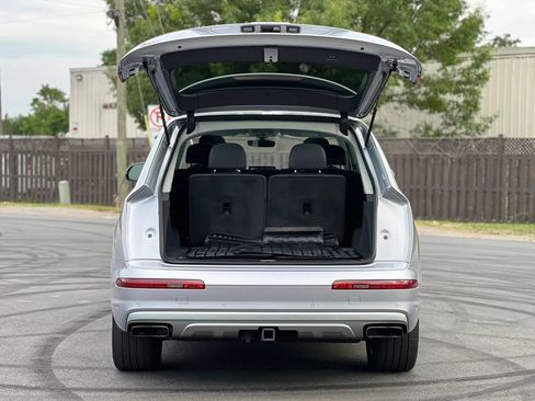 Used 2019 Audi Q7 3.0T Premium Plus AWD/4WD image 48