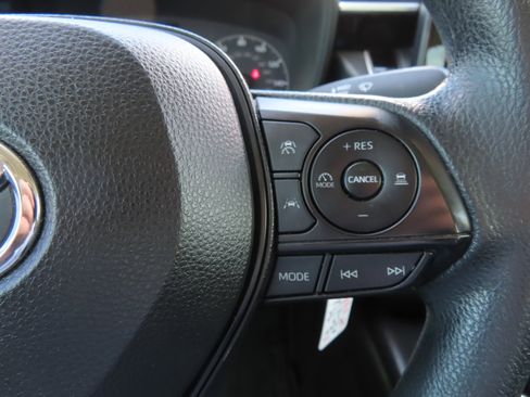 Used 2023 Toyota Corolla LE FWD image 15