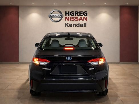 Used 2020 Toyota Corolla LE FWD image 5