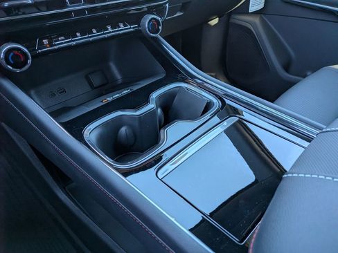 New 2026 Chevrolet Traverse Z71 w/ Driver Confidence Package image 23