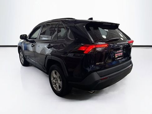 Used 2021 Toyota RAV4 XLE image 8