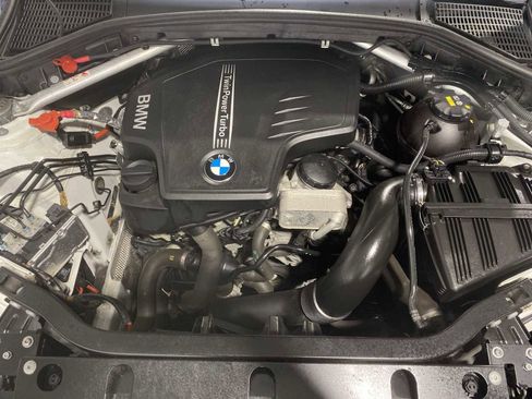 Used 2018 BMW X4 xDrive28i image 9