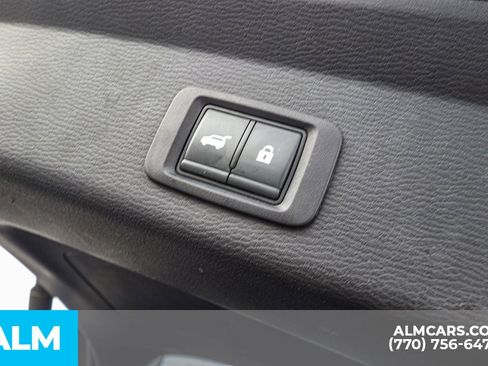 Used 2023 Mitsubishi Outlander SE image 53