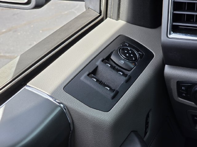 Used 2015 Ford F150 XLT w/ Equipment Group 301A Mid RWD image 16