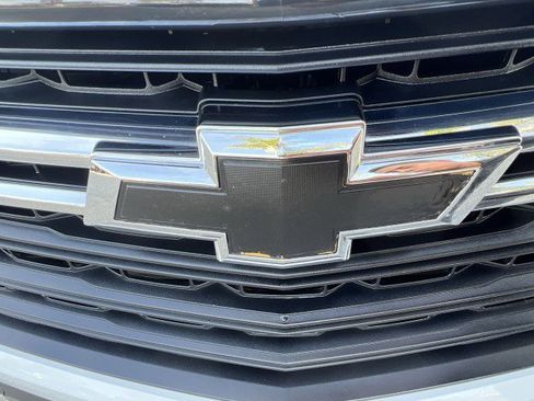 Used 2022 Chevrolet Traverse LS image 30