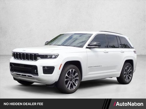 Used 2024 Jeep Grand Cherokee Overland w/ Trailer Tow Package AWD/4WD image 1