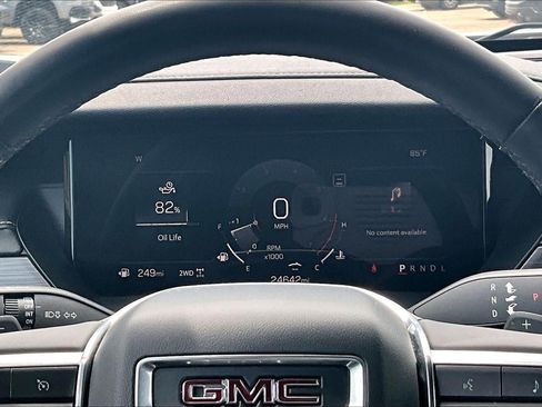 Used 2025 GMC Acadia Elevation AWD/4WD image 21
